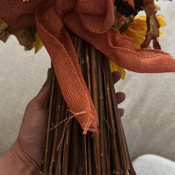 Fall Decorations - Picture 3 of 4